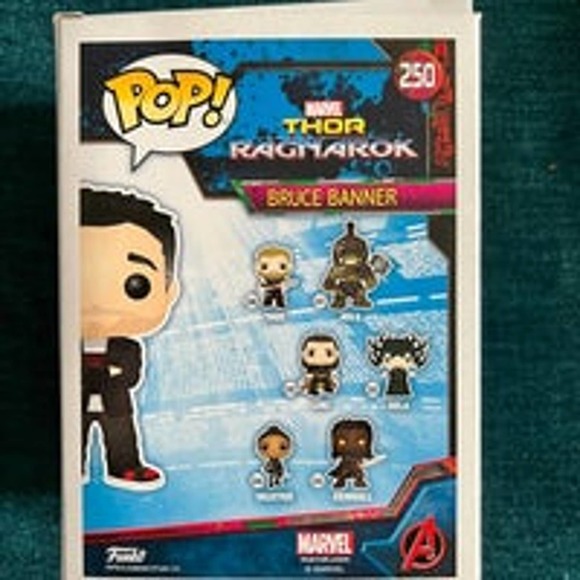 Bruce Banner Thor Ragnarok Toys R Us Exclusive Funko Pop - Picture 4 of 5